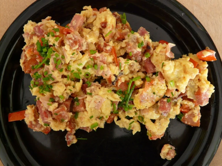 Huevos Rotos con Jamón: Una Delicia Tradicional Española